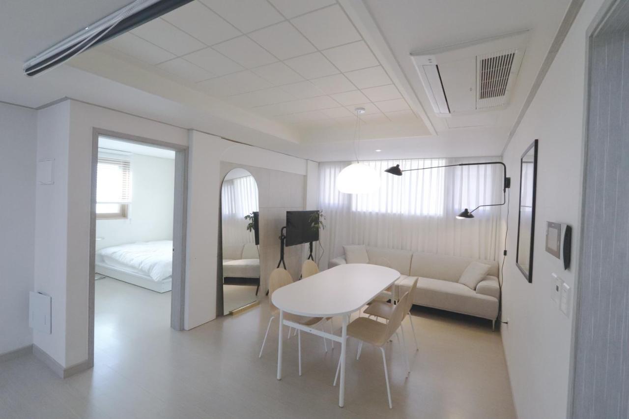 דירות סיאול Lovely House Hongdae מראה חיצוני תמונה